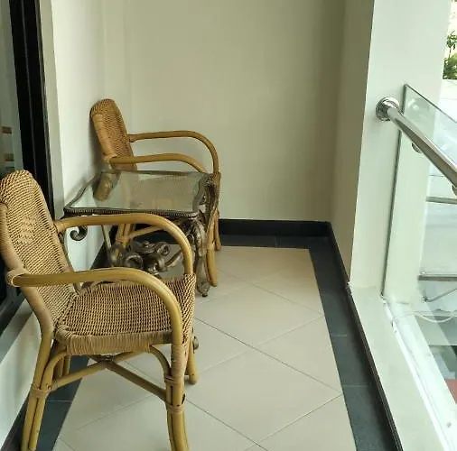 Maxi Kedonganan Hotel 2*