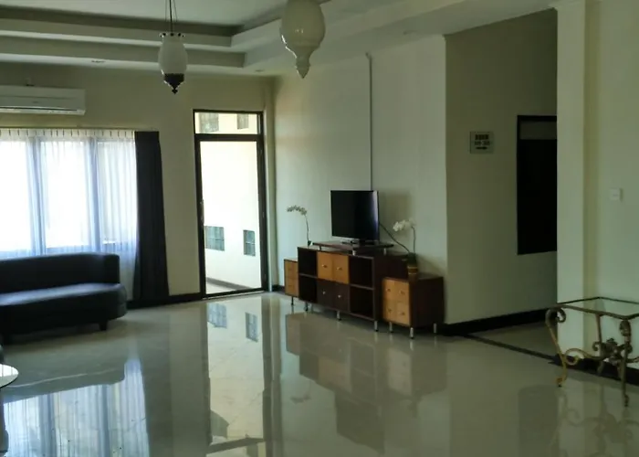 Hotel Maxi Kedonganan 2*