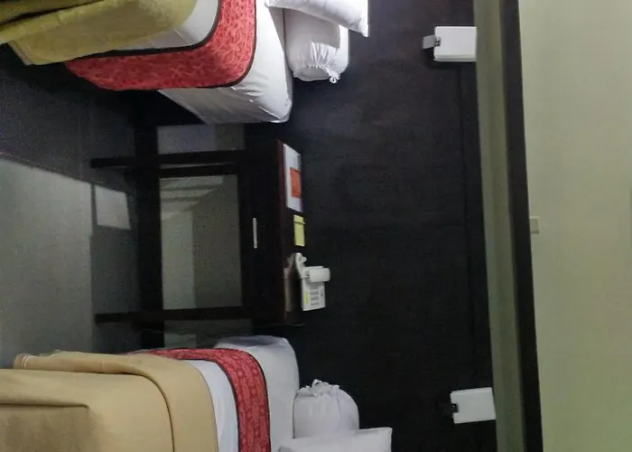 Hotel Maxi Kedonganan 2*