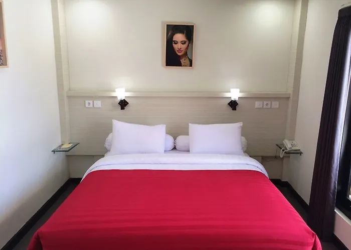 Hotel Maxi Kedonganan 2*